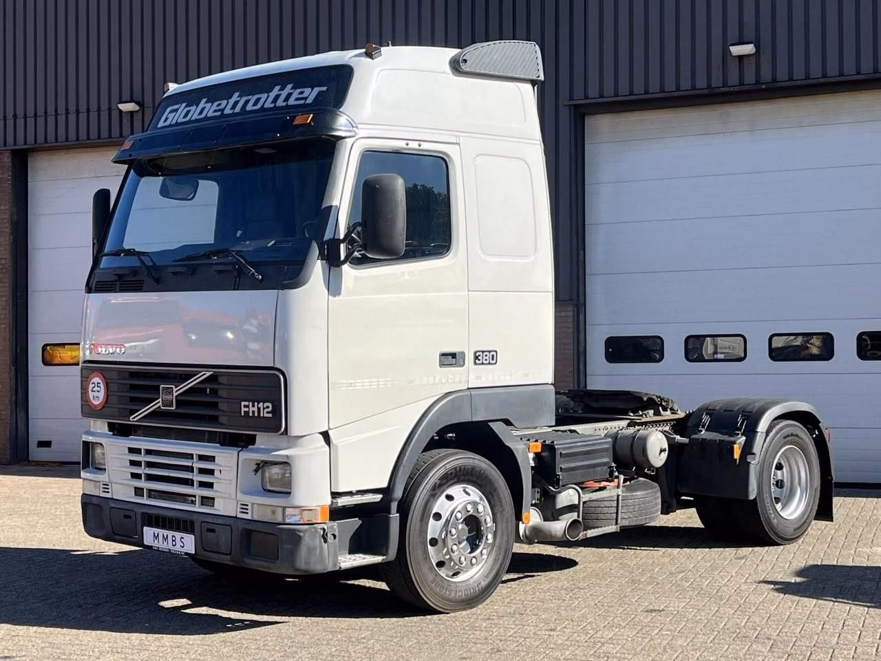 Volvo FH12 - 380 / MMBS voertuig / Langzaamverkker / H