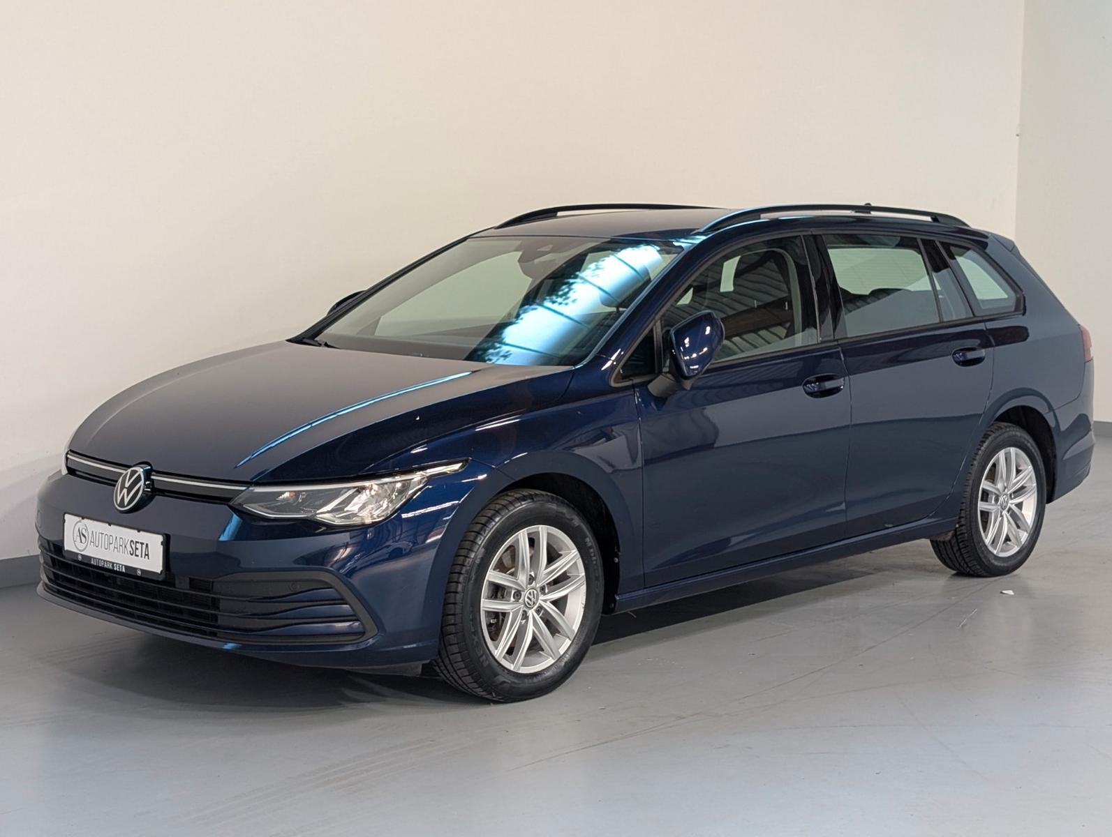 Volkswagen Golf VIII 2.0TDI DSG Var. Life SIDE*KAM*HUD*AHK