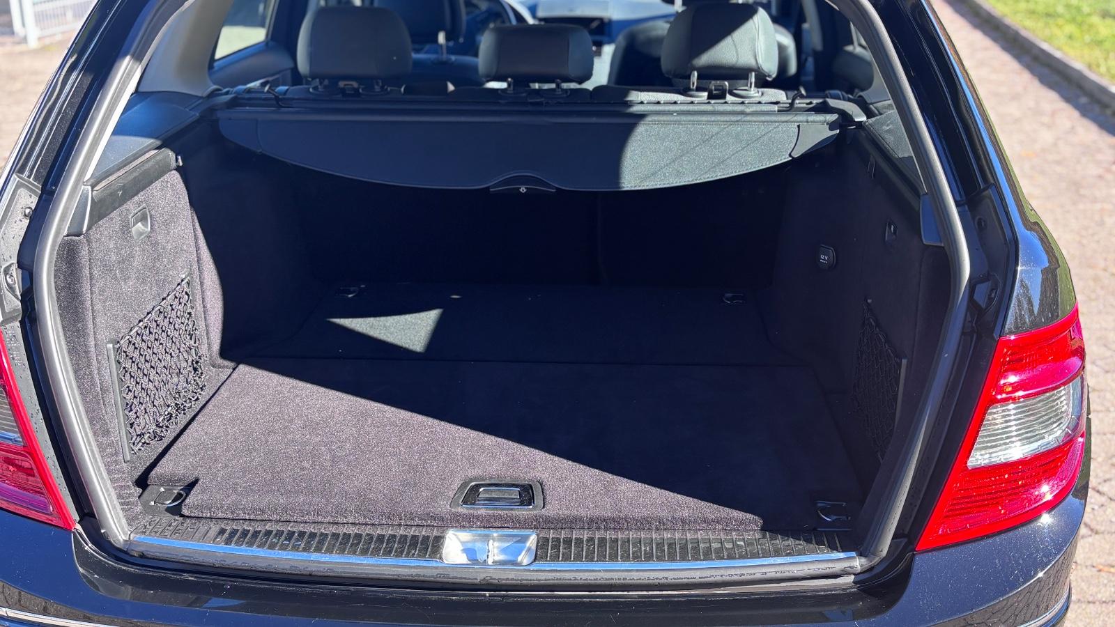 Mercedes-Benz C200 2009 — photo 5