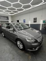 Mercedes-Benz B 180 AUTOMATIK NAVI SHZ PDC MFL BT TEMP - Mercedes-Benz B 180 in Wuppertal