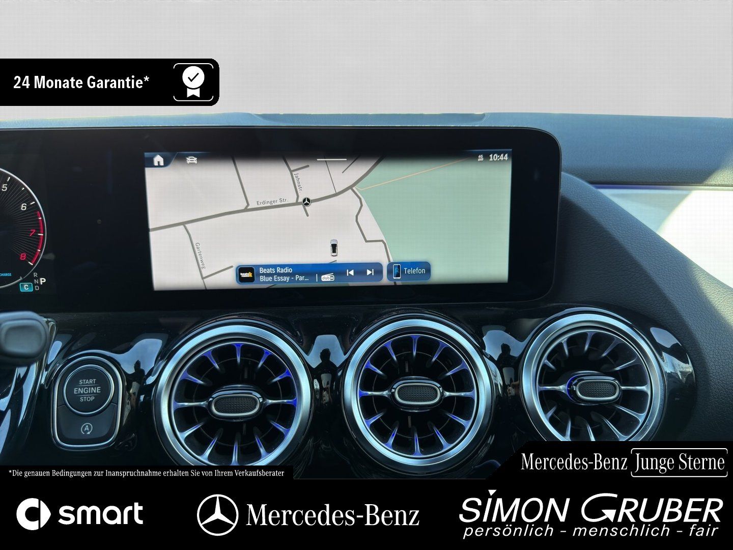 Fahrzeugabbildung Mercedes-Benz GLA 200 AMG Night Pano Fahrassist KeyGo Ambiente