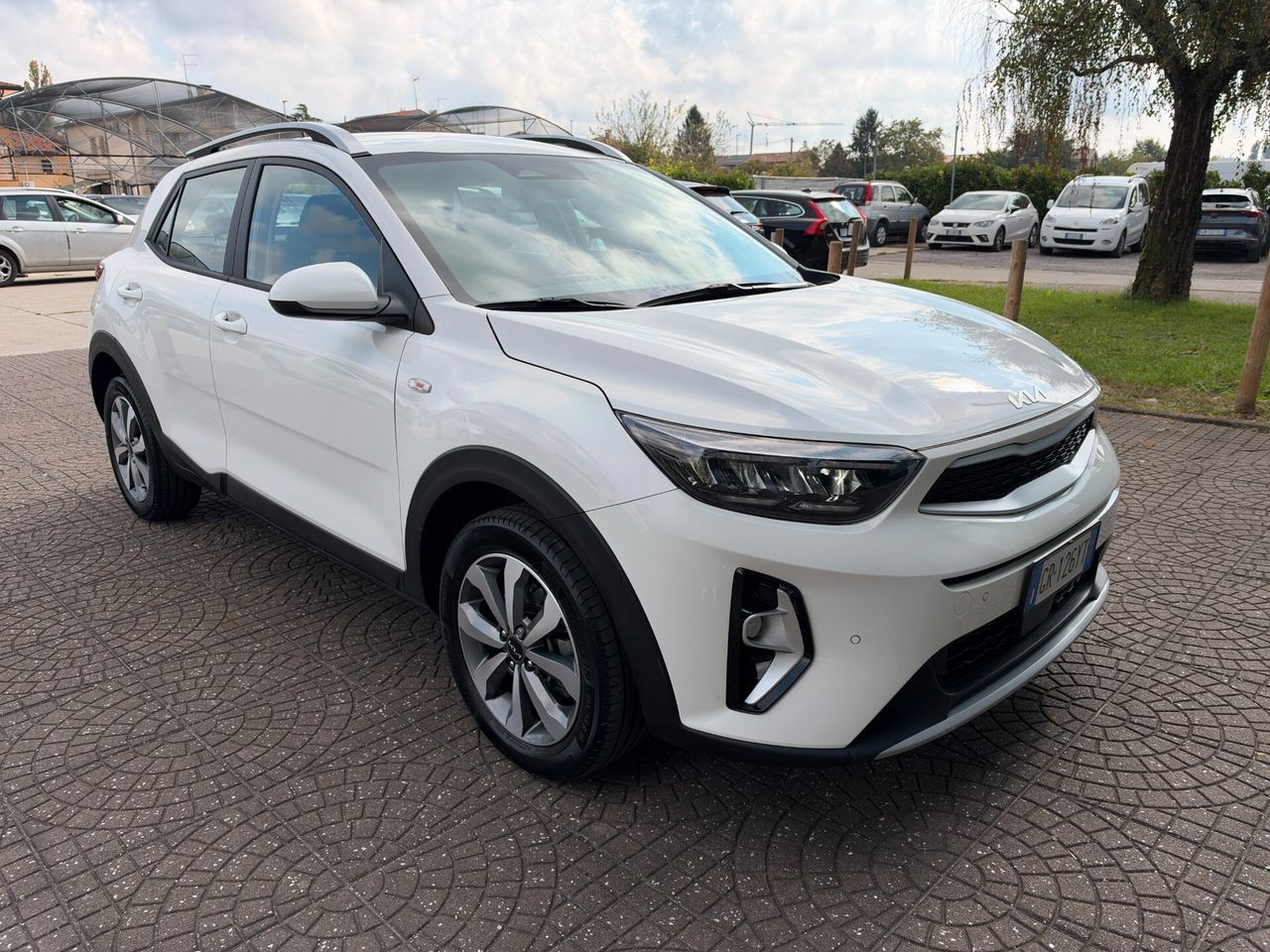 Other Kia Stonic 1.2 DPI Urban Special Edition GARANZI imagem 3