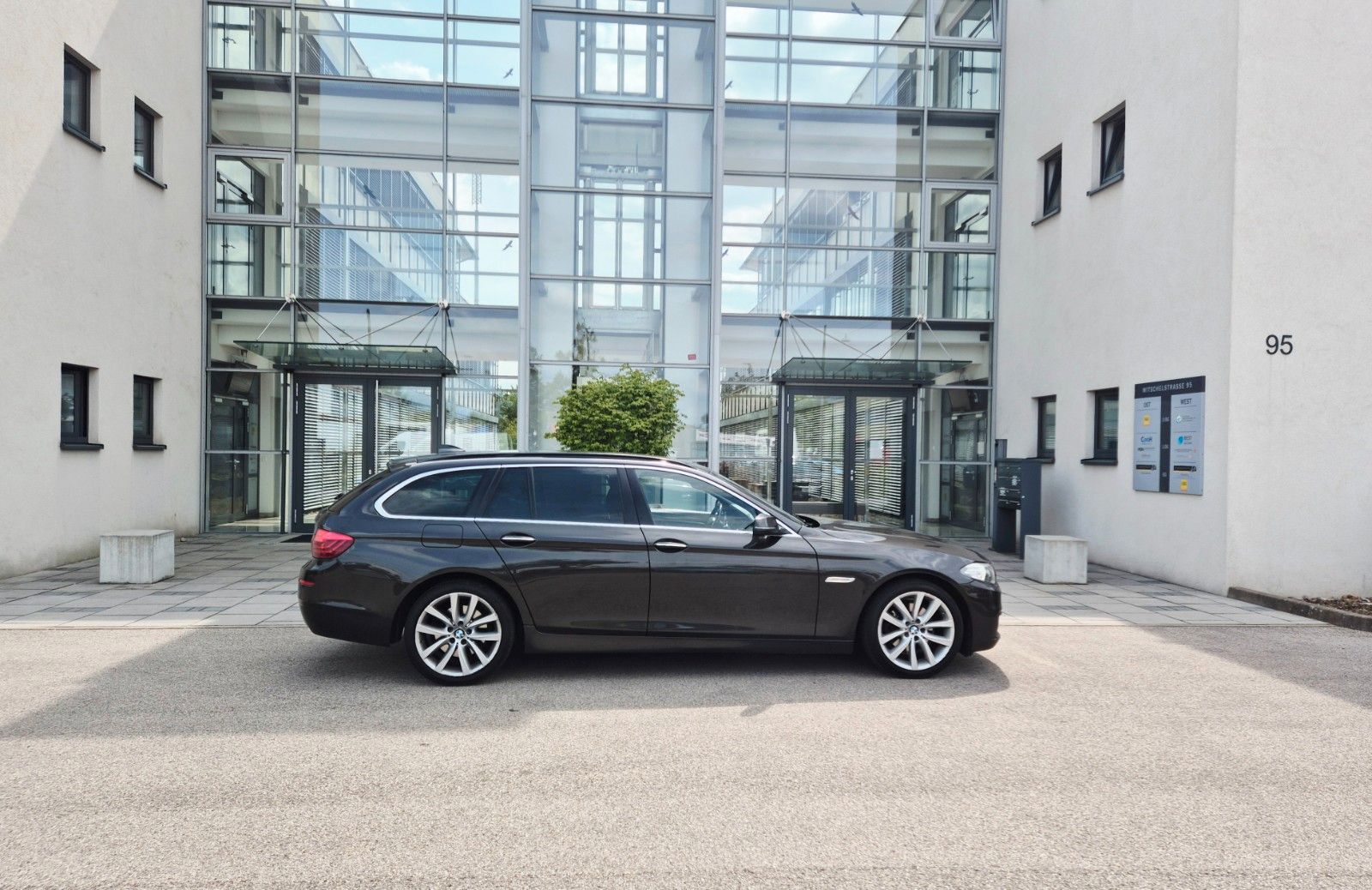 BMW 520 - 1