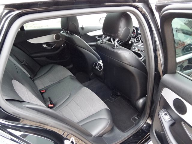 Fahrzeugabbildung Mercedes-Benz C 220 T BlueTec/AMG-19-Zoll/Pano/Navi/LED/Kamera
