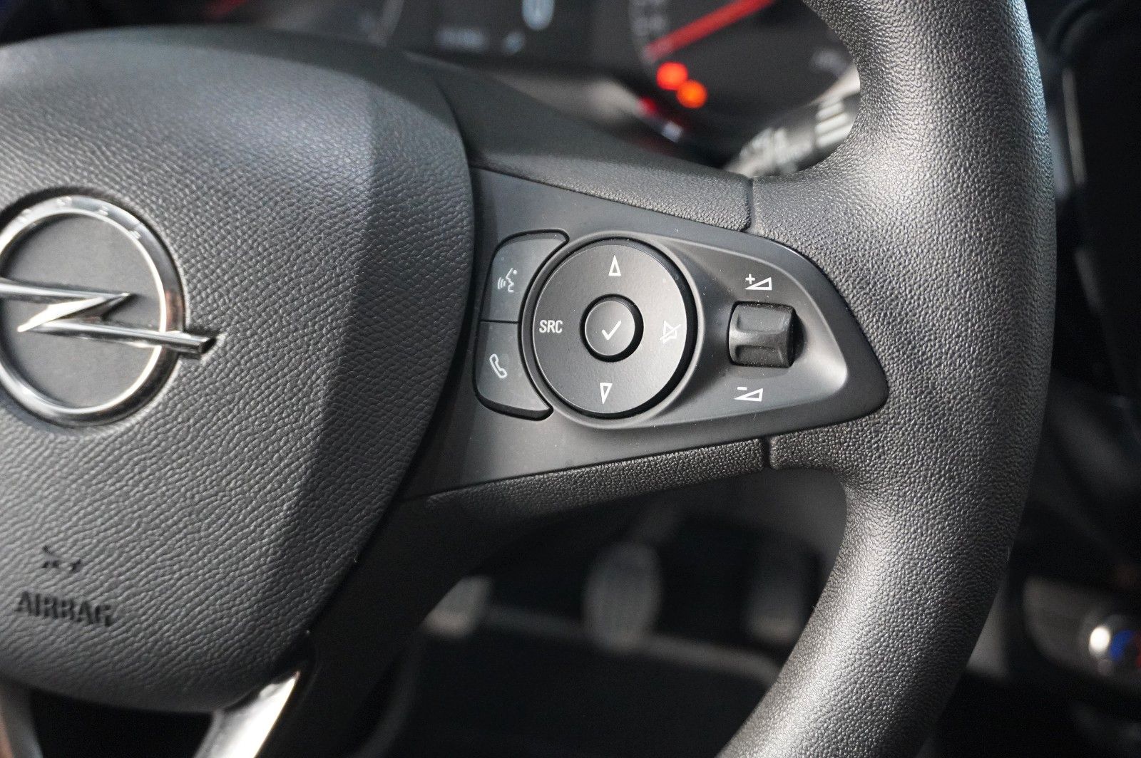 Fahrzeugabbildung Opel Corsa F 1.2 EDITION NAVI/KAMERA/TEMP./PDC/DAB+