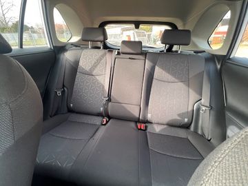 Toyota RAV 4 - 11