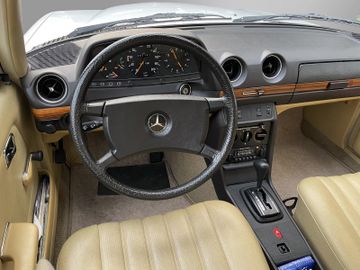 Mercedes-Benz W123 200 T*1.Hand*1.Lack*Kein Rost*Original*