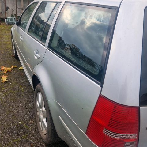 Volkswagen Golf 4.1,4 motor 75 ps