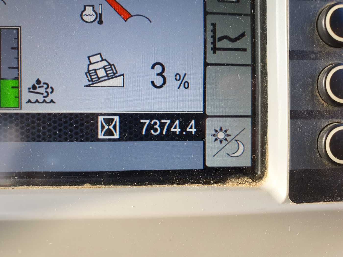 Fahrzeugabbildung CAT D6N LGP / 7.374h / 6-Wege Klappschild / Bj: 2017