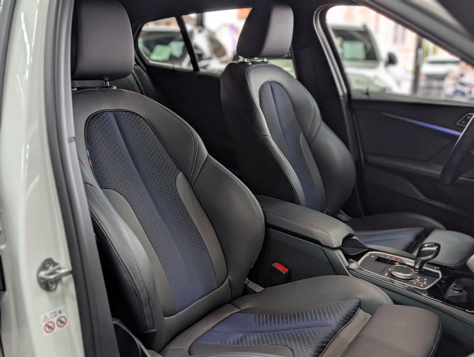 Fahrzeugabbildung BMW 120 i M Sport Shadow-Line AHK VIRT APP AMBI LED