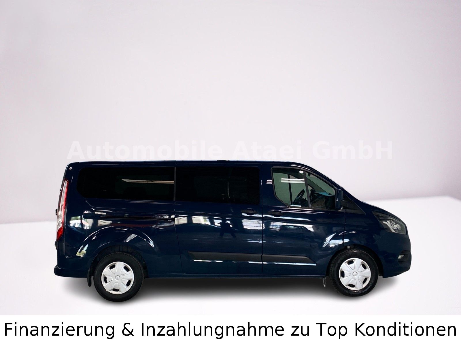 Fahrzeugabbildung Ford Transit Custom 340 L2H1 *9-Sitzer* NAVI (6558)