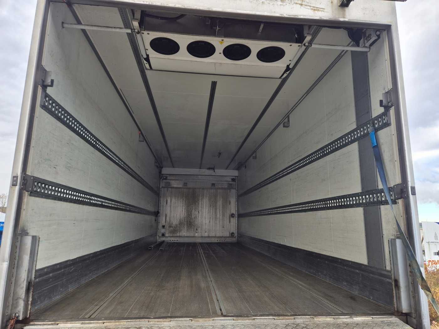 Fahrzeugabbildung Ackermann Z-VA-F19/7,5E Carrier LBW Bär 2.000kg Durchlade