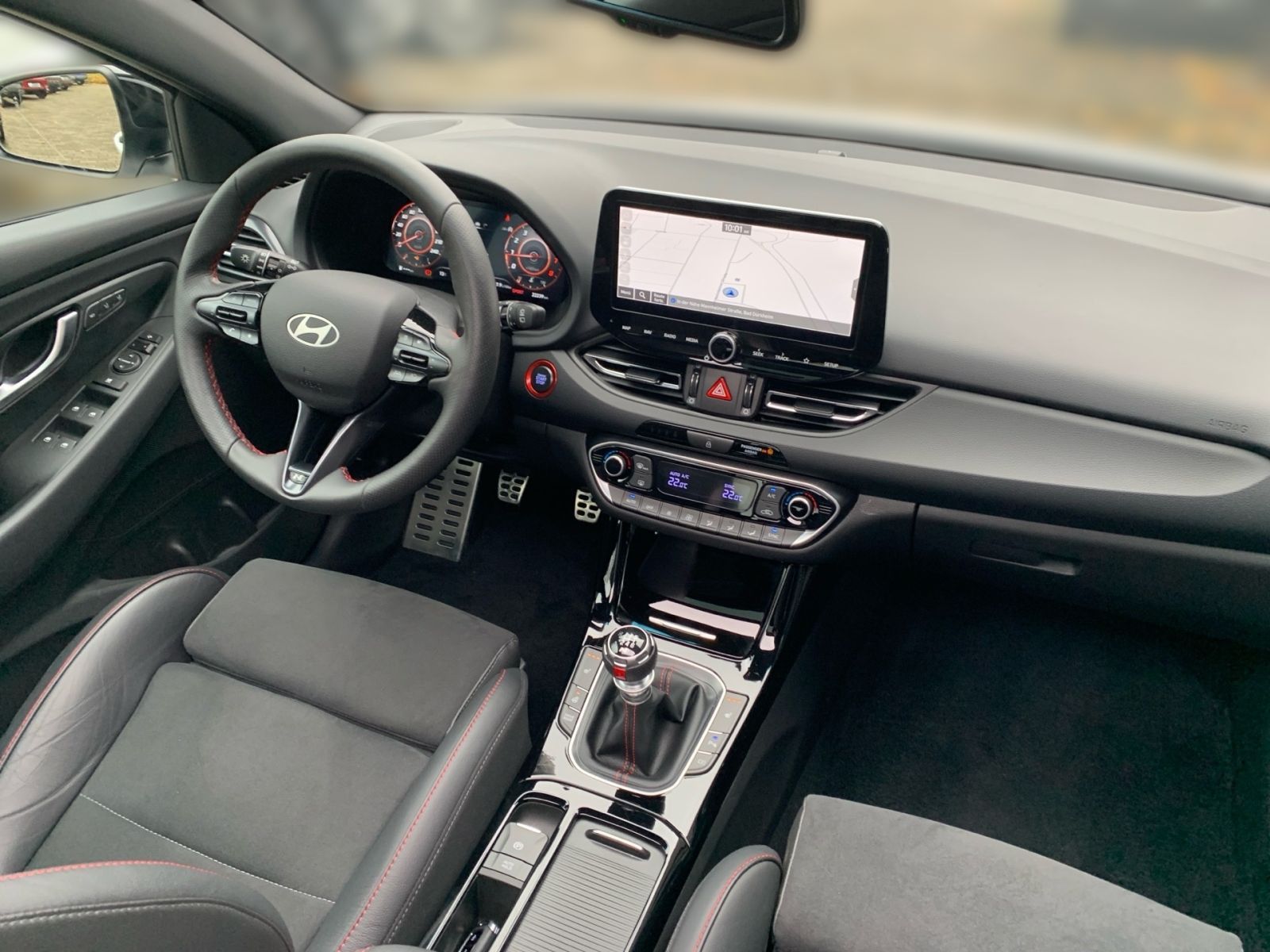 Fahrzeugabbildung Hyundai i30 1.5 T-GDI N Line Mild-Hybrid Pan.Dach Sitz P