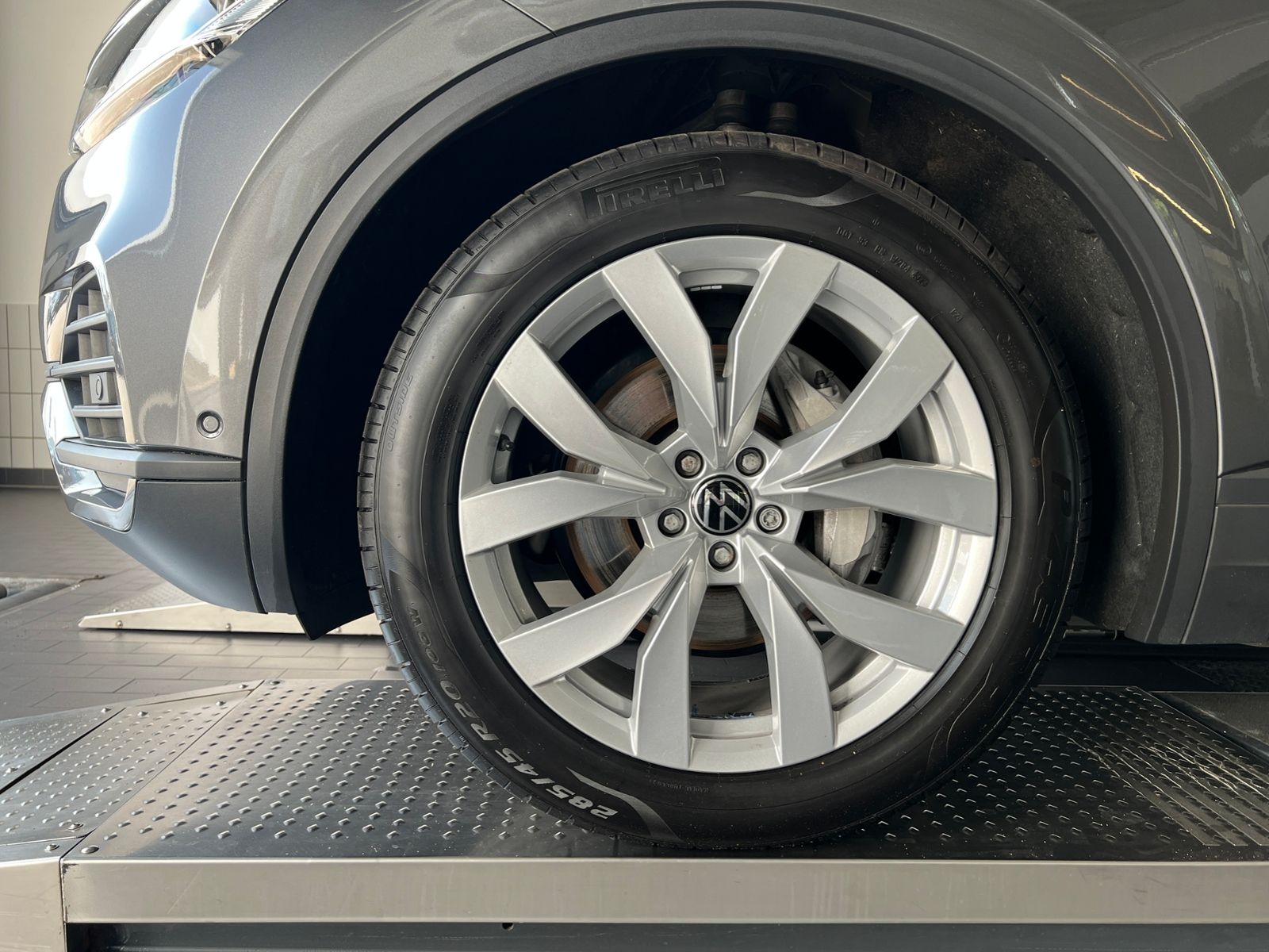 Fahrzeugabbildung Volkswagen Touareg 3.0 V6 TDI 4MOTION *Luftfederung, AHK, L