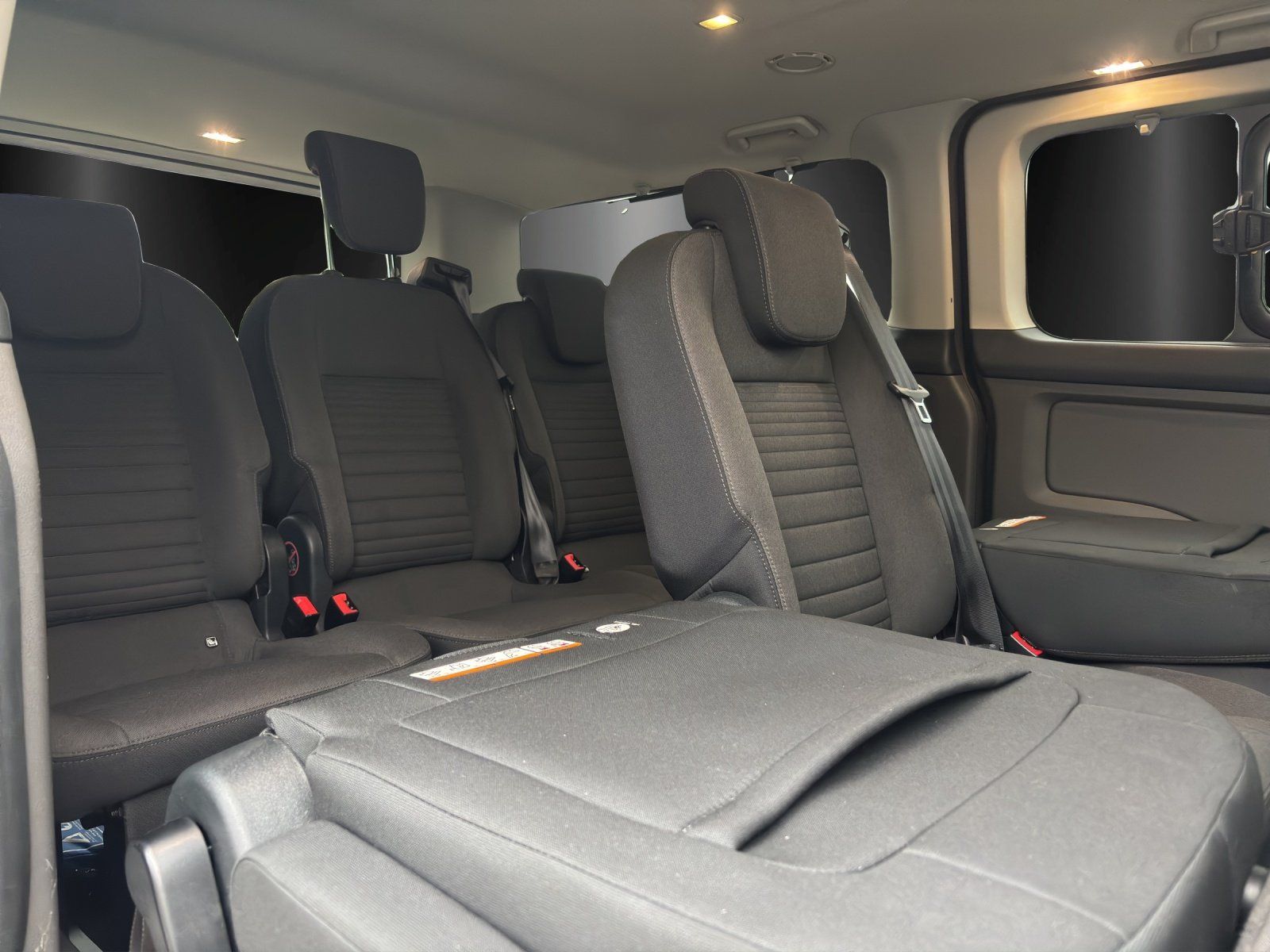 Fahrzeugabbildung Ford Tourneo Custom 2.0 TDCi 320 L2 Trend (EURO 6d)