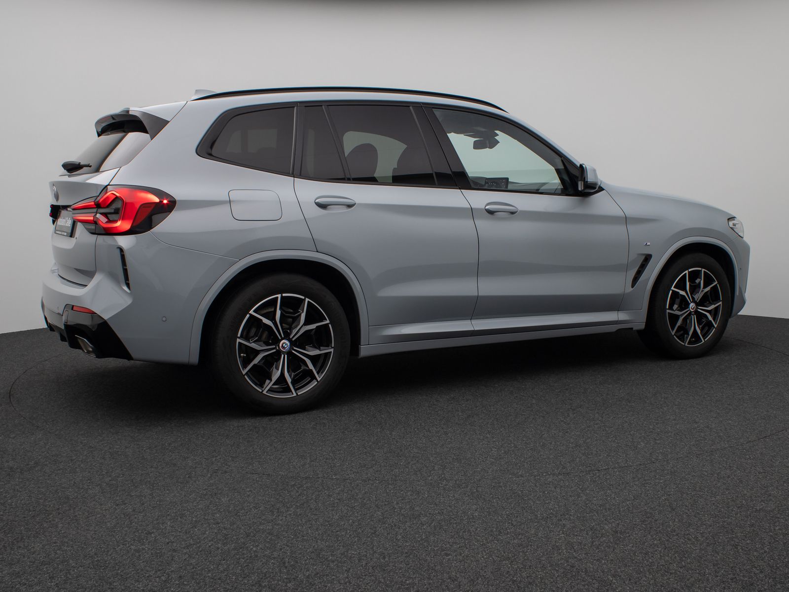 Fahrzeugabbildung BMW X3 xD20d M Sport Kamera DAB HiFi AHK Komfort 19"