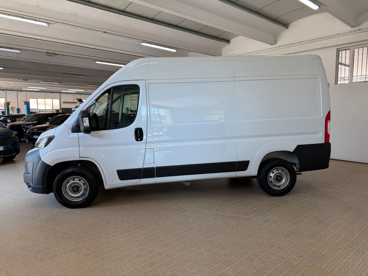 Other Citroen Jumper 35 2.2 BlueHDi 140 S&S PM-TM Furg imagem 3