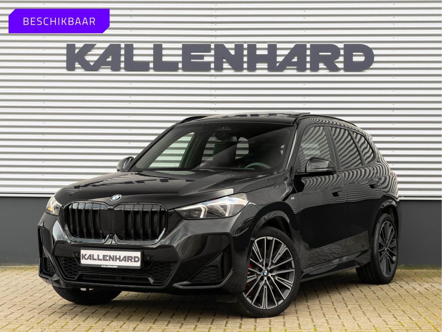 BMW X1 sDrive18i M-Sport Pro - 20 inch - Pano - Memo
