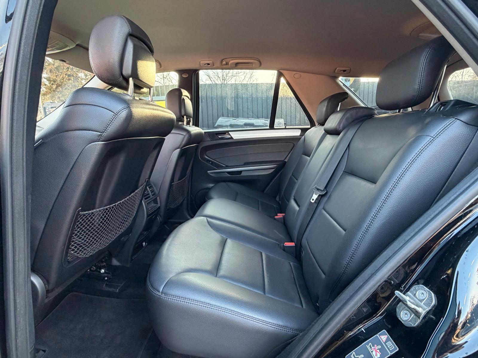 Mercedes-Benz ML300 2009 — photo 15