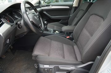 Volkswagen Passat Variant - 11
