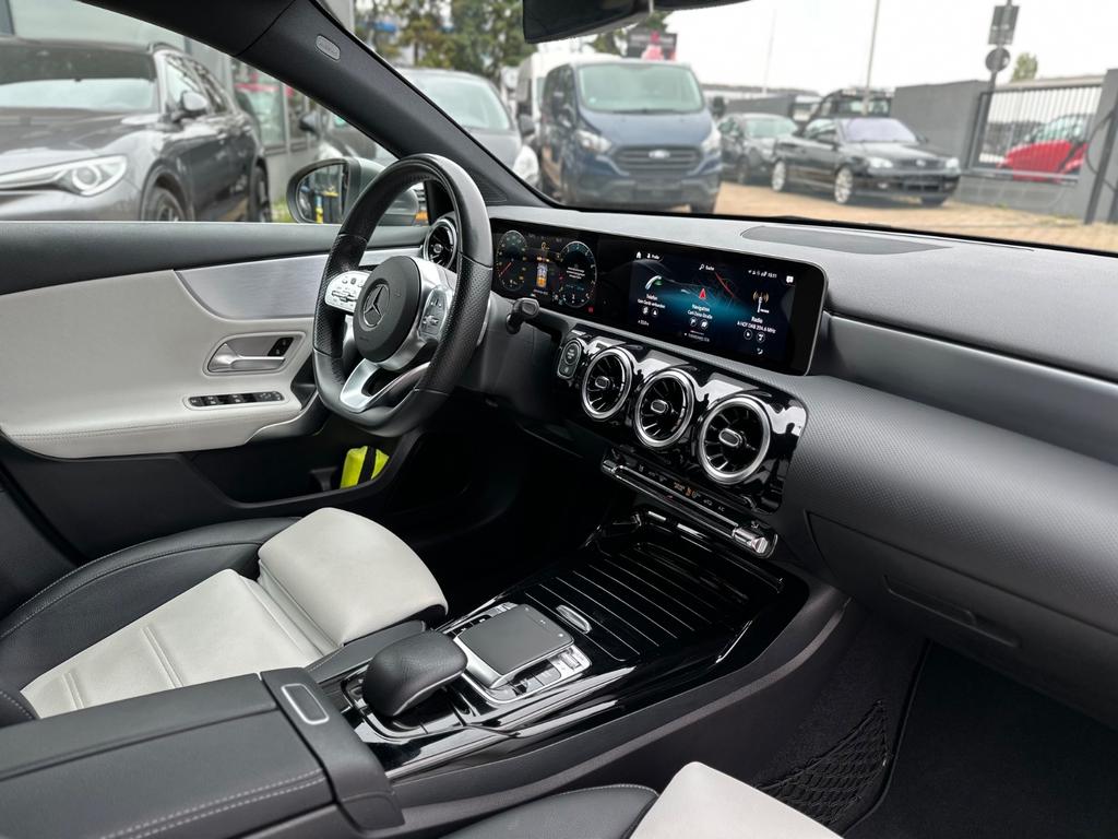 Mercedes-Benz A 35 AMG