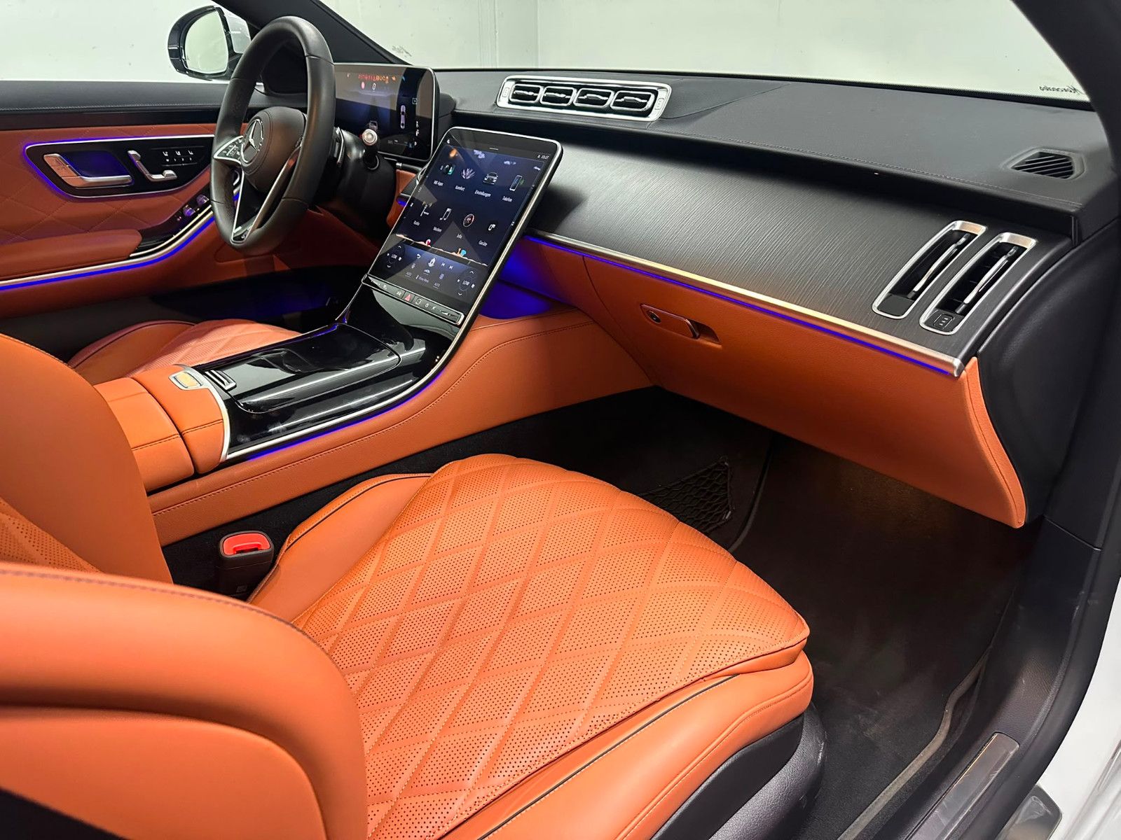 Fahrzeugabbildung Mercedes-Benz S 350 d 4MATIC *MANUFAKTUR*PANO*AHK*