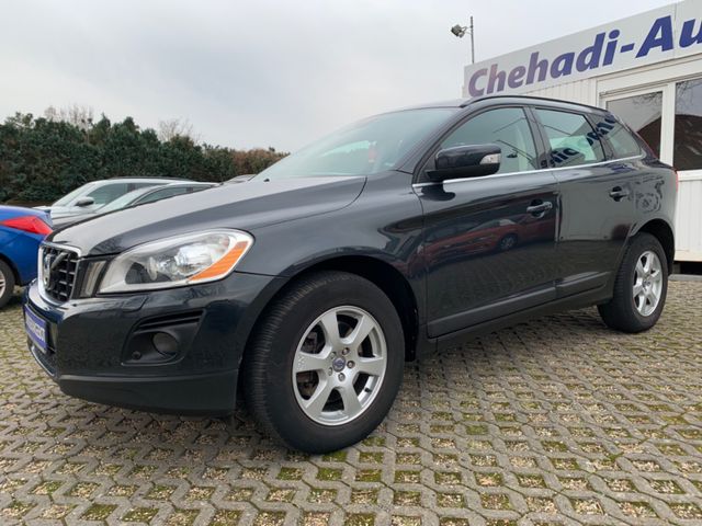 Volvo XC 60 Momentum Drive/AHK ab./SHZ/Xenon/CityNotbr