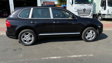 Porsche Cayenne - 7