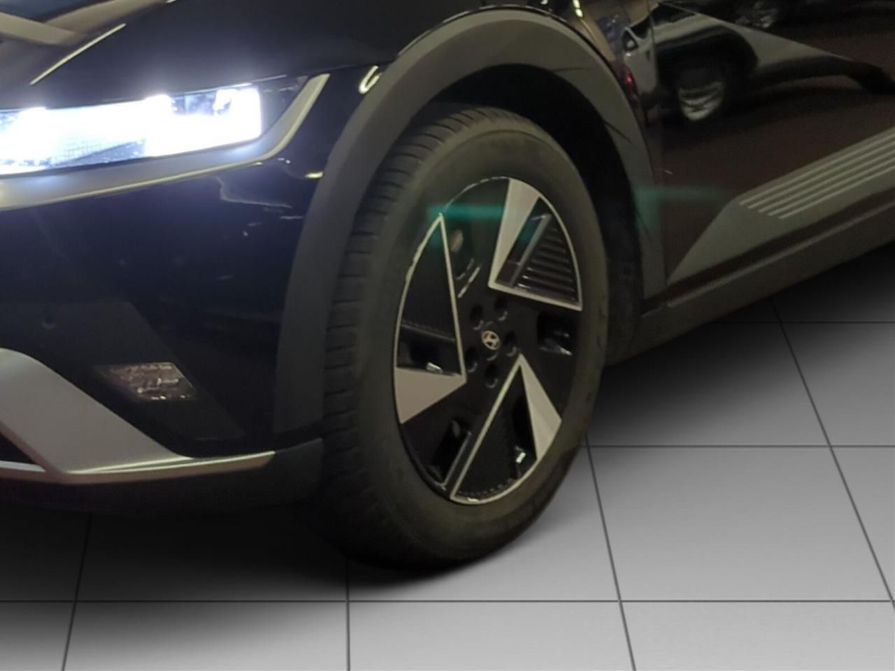 Fahrzeugabbildung Hyundai IONIQ 5 DYNAMIQ LED*EL.HECKKL*NAVI*SHZ*LHZ*CARPL
