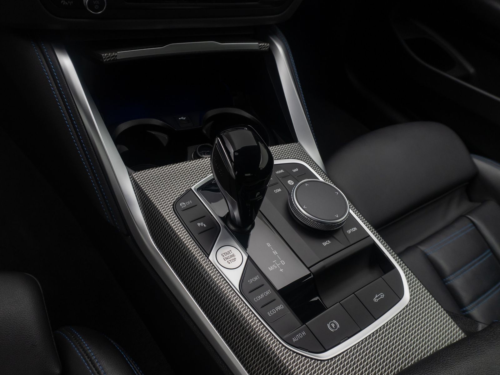 Fahrzeugabbildung BMW M440i Cabrio DAB H/K CockPitPro AHK Alarm 18Zoll