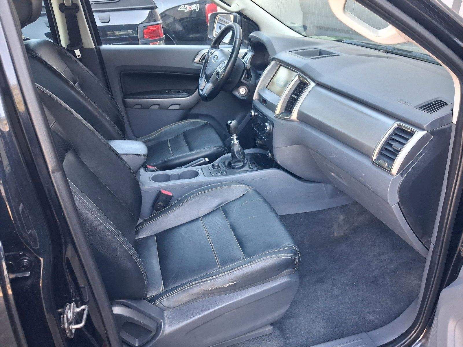 Ford Ranger 3.2 Limited *Motor 30tkm* foto 6