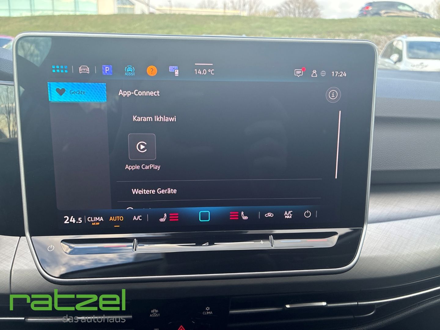 Fahrzeugabbildung Volkswagen Golf 1.5 TSI DSG Life Digitales Cockpit LED Sper