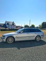 BMW E46 Touring 320i - AHK, Sitzheizung - BMW 320 aus 2001: Kombi