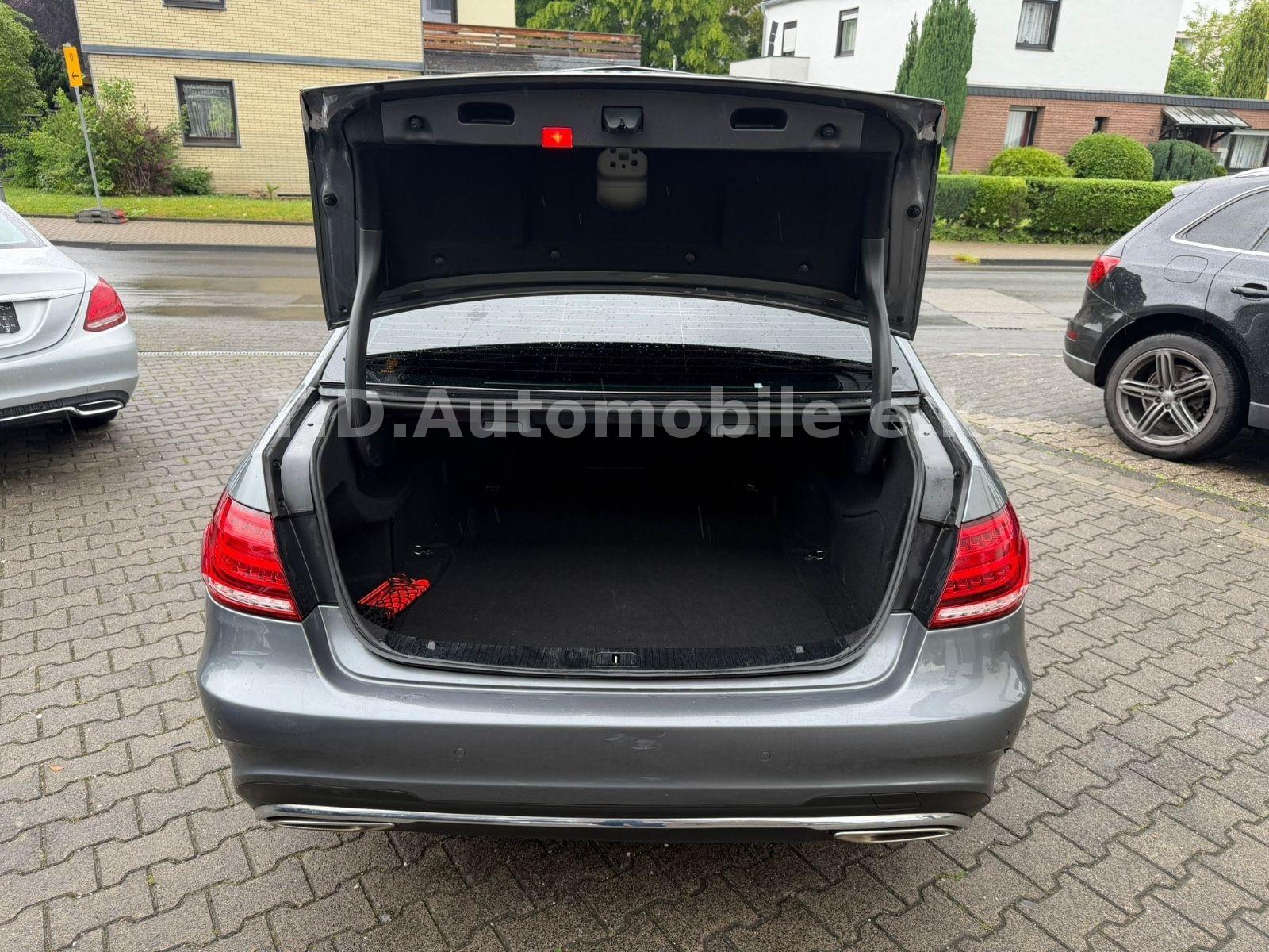 Mercedes-Benz E 220  Limousine  BlueEfficiency Edition /AMG/