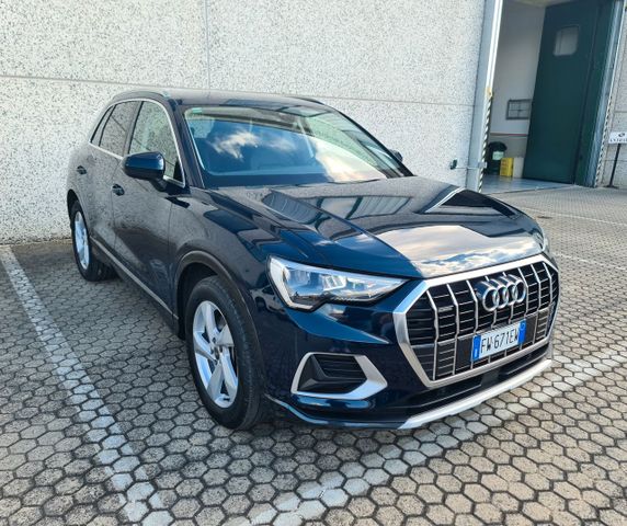 AUDI Audi Q3 40 TDI quattro S tronic - Km Certificati