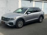 Volkswagen Touareg 4Motion, 3.0 L , Kamera , AHK - VW Touareg in Duisburg