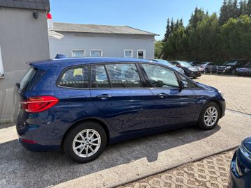 BMW 218 - 6