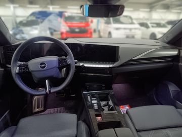 Bild 9 Opel ASTRA SPORTS TOURER GS ACC HUD NAPPALEDER