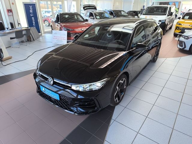 Fahrzeugabbildung Volkswagen Passat Variant 2.0 TDI DSG R-LINE MATRIX-LED NAV