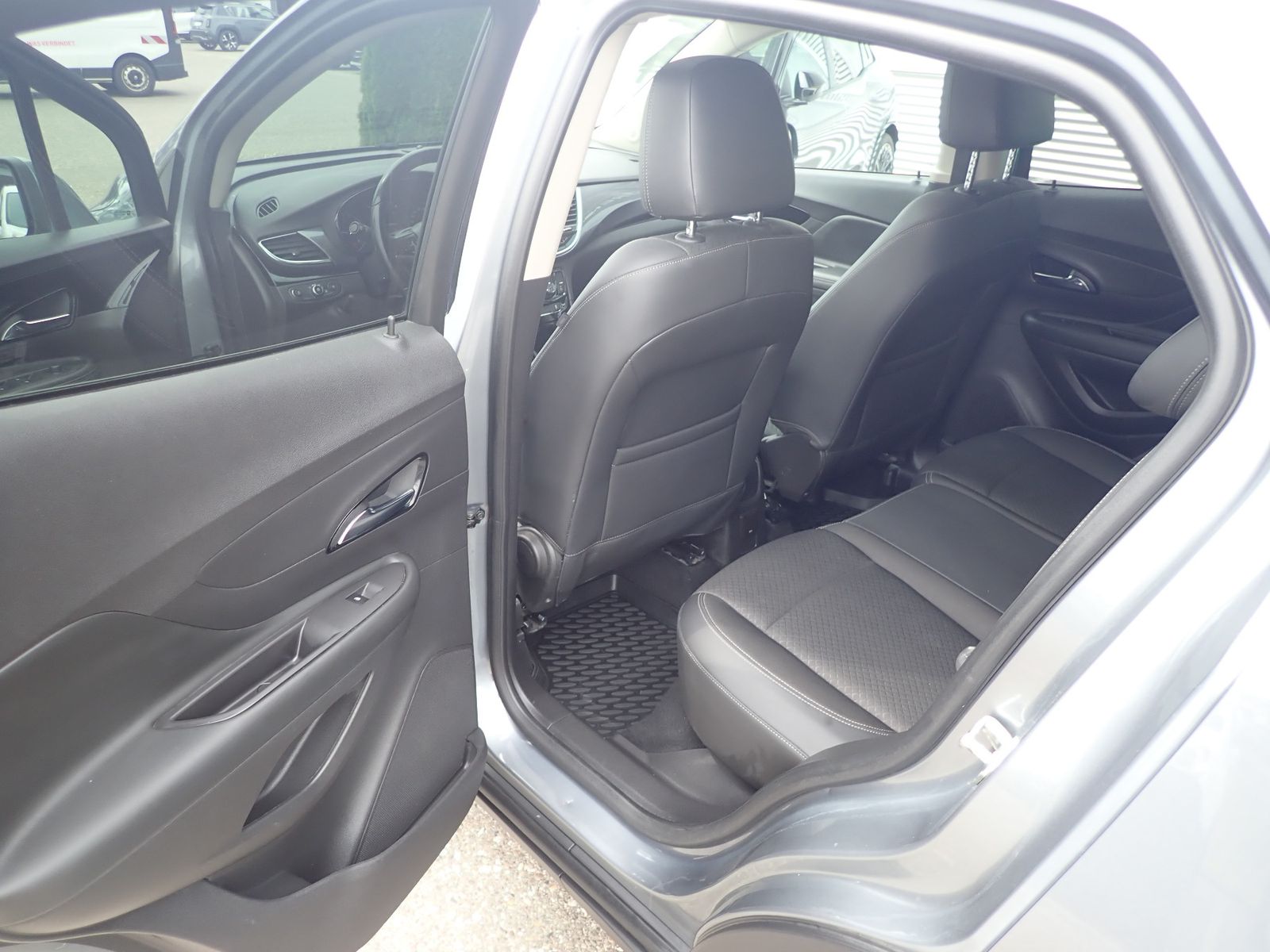 Fahrzeugabbildung Opel Mokka X Innovation CDTi 1.6 Ecotec 4x2 Start&Sto