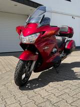 Honda ST 1300 - HONDA ST 1300