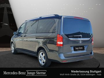 Mercedes V 220 - 9