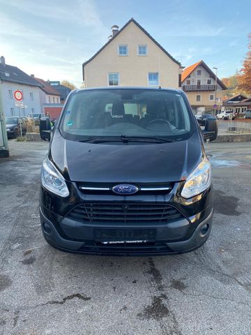 Ford Tourneo Custom 9 sitzer