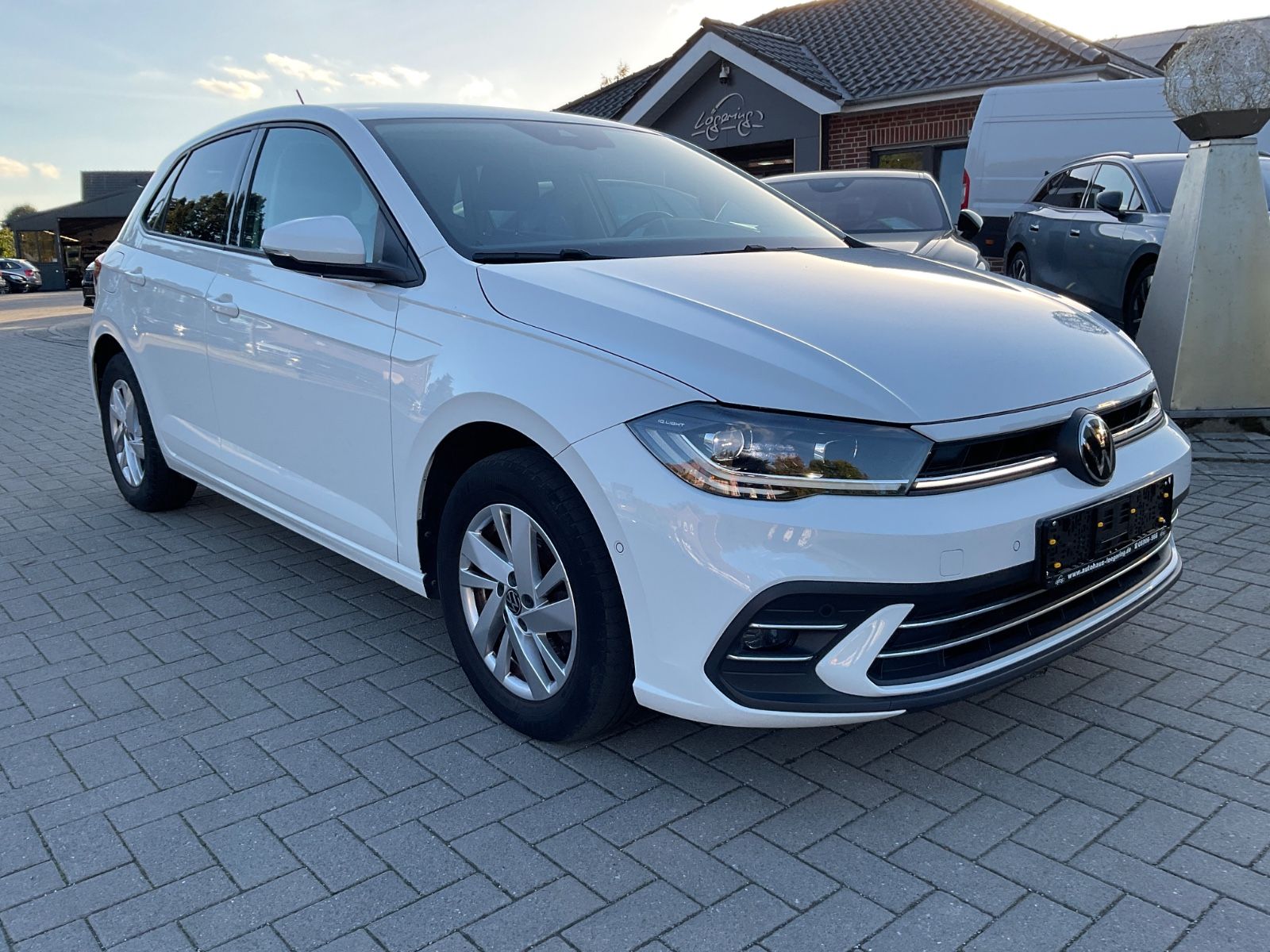 Fahrzeugabbildung Volkswagen Polo 1.0 TSI Style,LED,AHK,Virtual,ACC,Carplay,