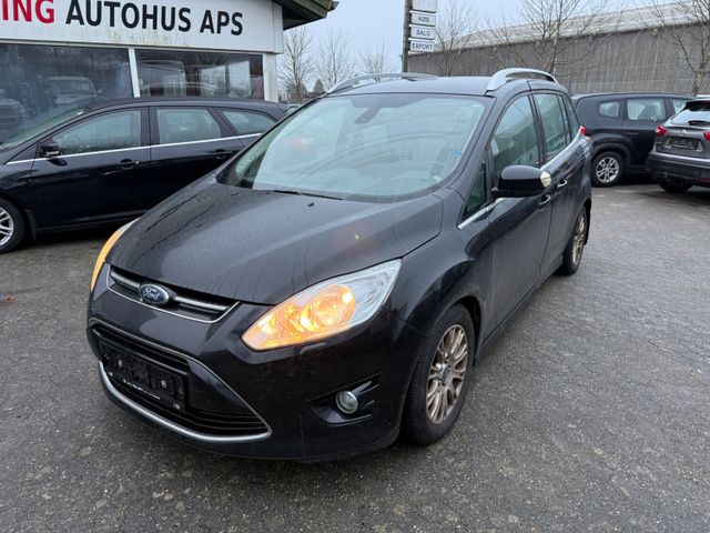 Ford Grand C-Max 2,0TDCi 103kW PowerShift Titanium