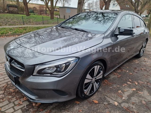 Mercedes-Benz CLA 200 Shooting Brake MB Scheckheft !!