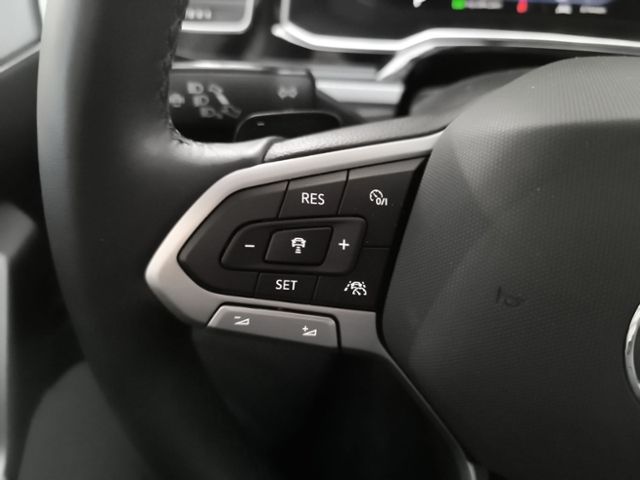 Fahrzeugabbildung Volkswagen Taigo 1.0 TSI DSG Goal LED NAVI RÜCKKAM PARKLENK