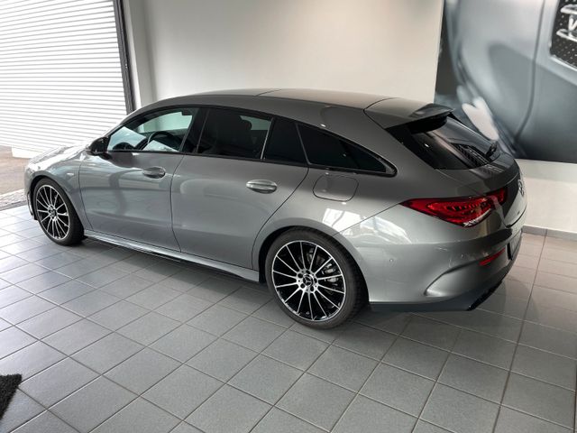 Fahrzeugabbildung Mercedes-Benz CLA 200 SB AMG/Night/Pano/Multibeam/19"/Kamera