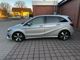 Mercedes-Benz B220d DCT Urban*Selbstpark*Tüvneu*Kam*AHK*Appcar - silberne Mercedes-Benz B 220
