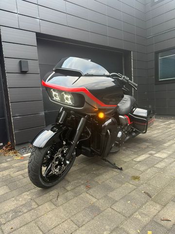 Harley-Davidson Road Glide 114 FLTRK  Limited